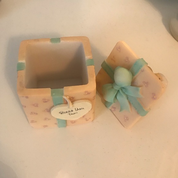 Precious Moments ceramic trinket box - Picture 2 of 3